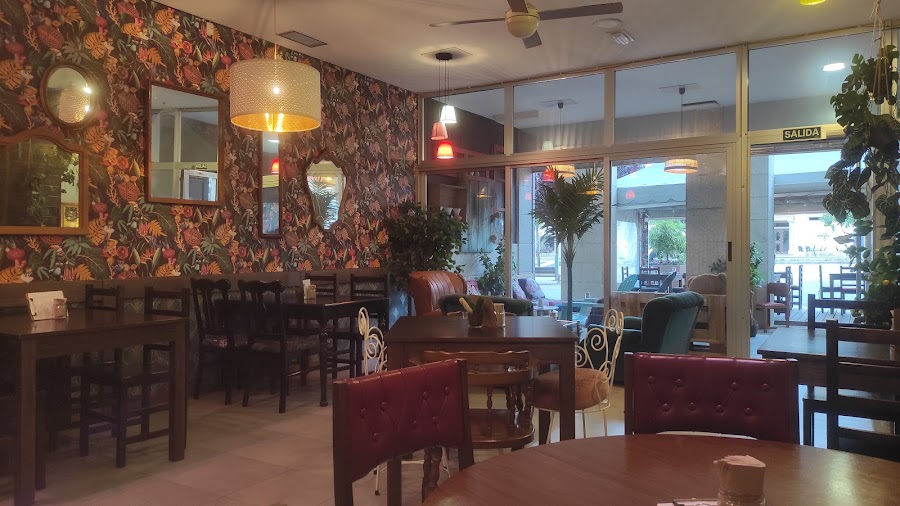 Bonitiña Atípica Tapería