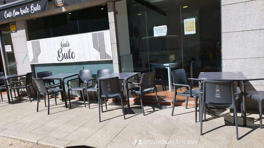 Cafe Bar Bule Bule
