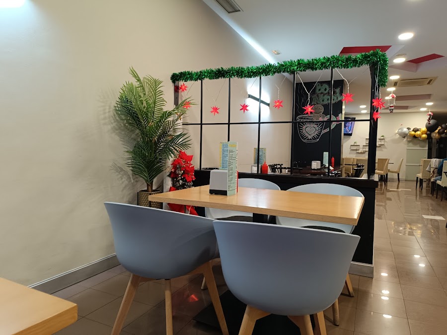 Cafetería Taperia La Oficina