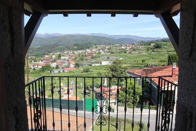 Casas Rurales A Chairiña Y A Revolta