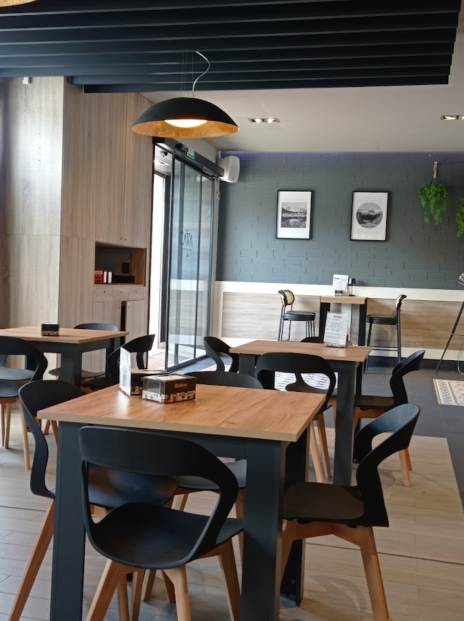 Cava Cervecería & Café