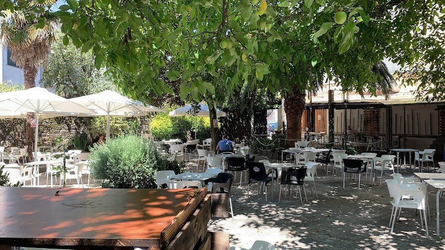La Huerta - Terraza -Taperia - Cafeteria
