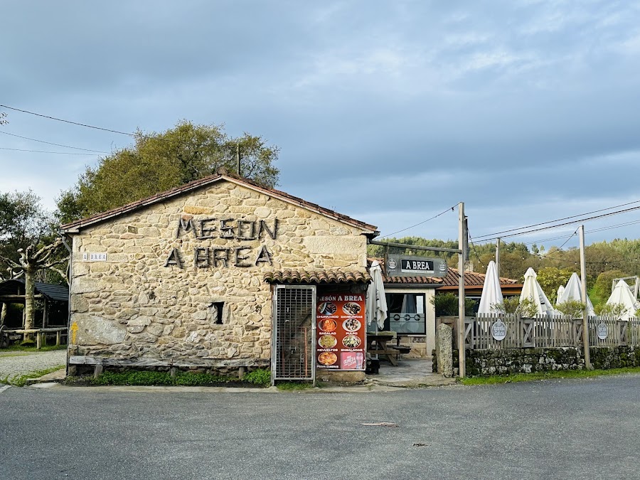 Mesón A Brea