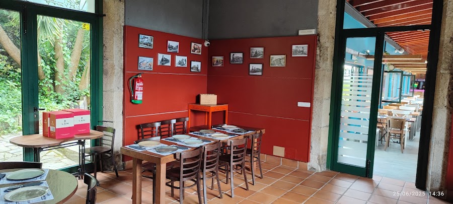Restaurante O Carrabouxo - Estación de Cambre
