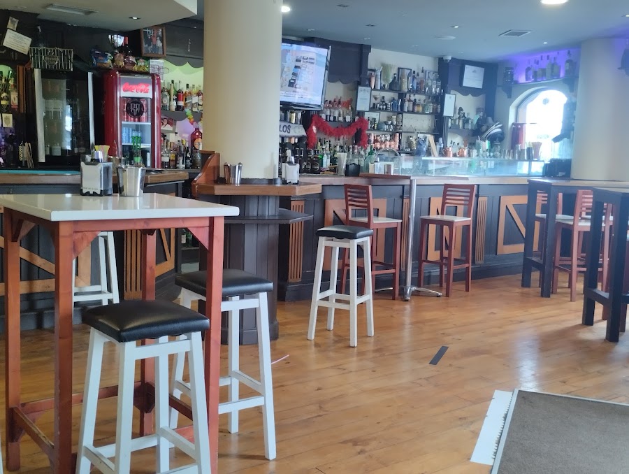 Temple Bar - Pub de copas en Viveiro