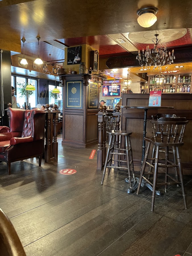 Bar Gilligam's
