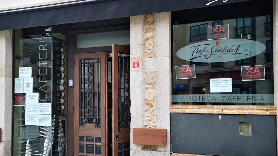 Cafeteria-Vinoteca Tres Sentidos