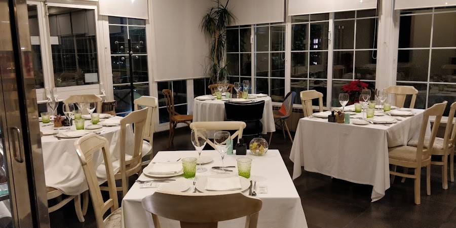 Cafetería y Restaurante O Barazal