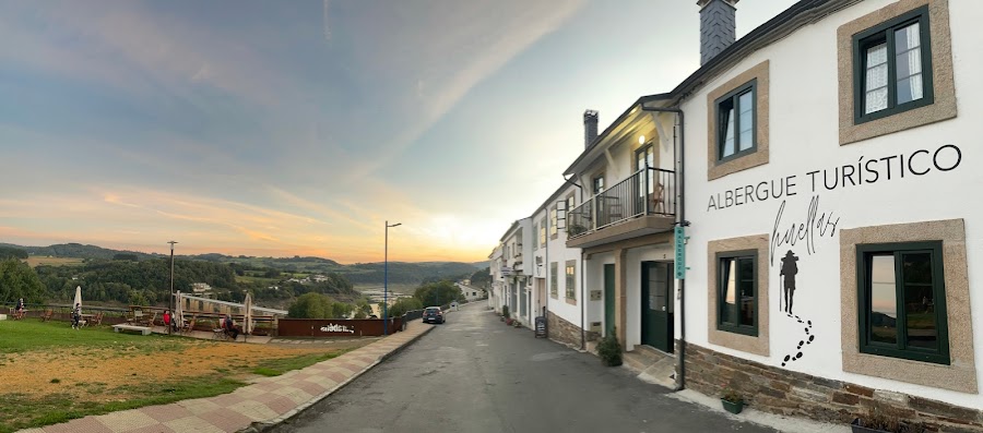 Huellas Albergue-Turístico