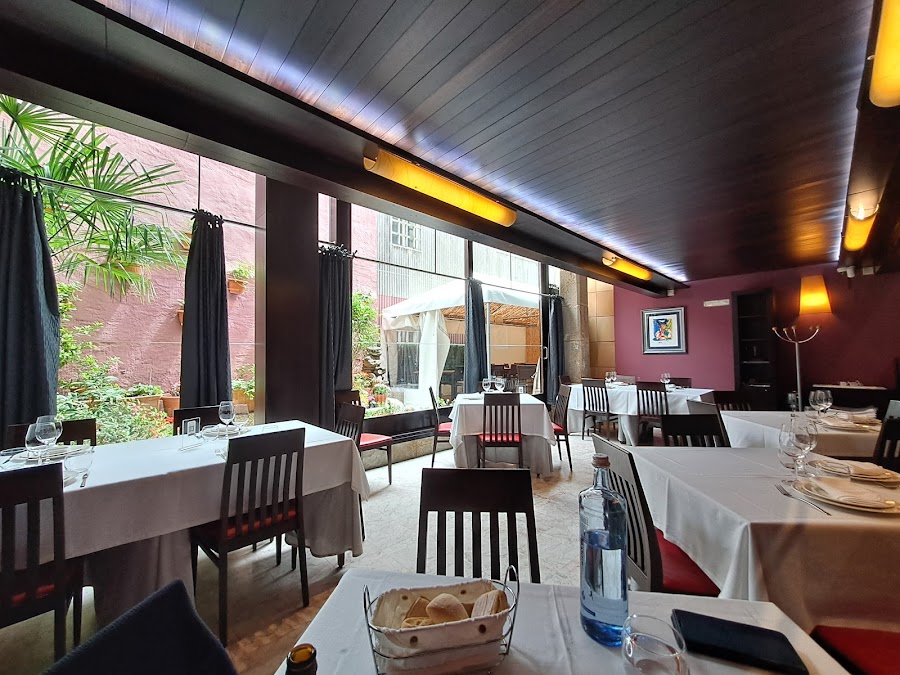 Restaurante La Casa De Las 5 Puertas