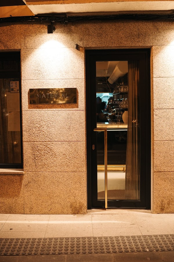 RESTAURANTE MATERIAL