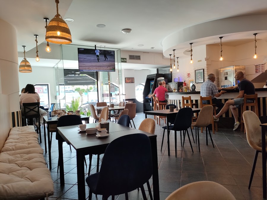 ROJO Cafe Bar